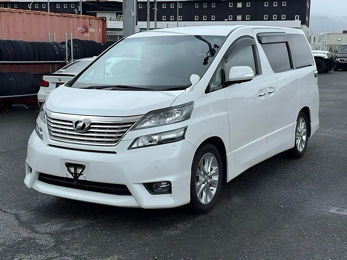 Used 2009 Toyota Vellfire Z Platinum Selection (7 Seater) White - Interior and Exterior details 5