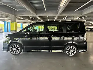 Used 2009 Toyota Voxy Z 5dr 8 Seats Black - Interior and Exterior details 6