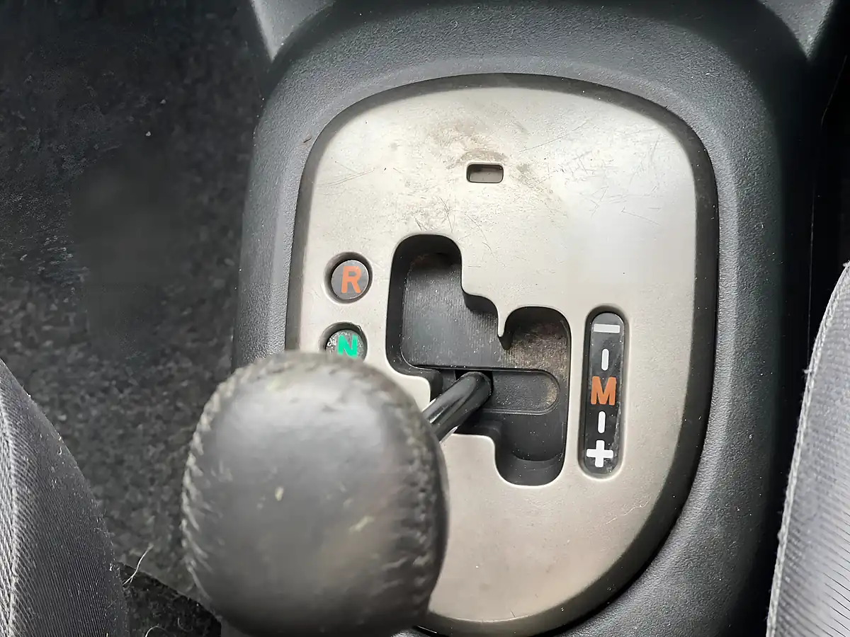 Used 2009 Toyota Yaris Tr Black - Interior and Exterior details 20
