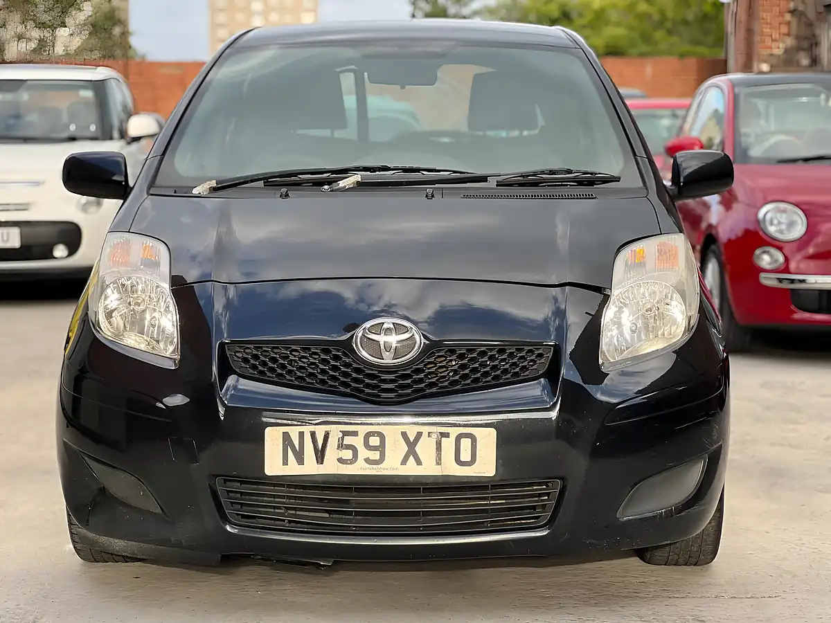 Used 2009 Toyota Yaris Tr Black - Interior and Exterior details 5