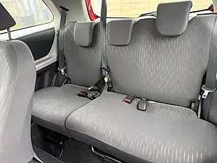 Used 2009 Toyota Yaris Tr Red - Interior and Exterior details 11