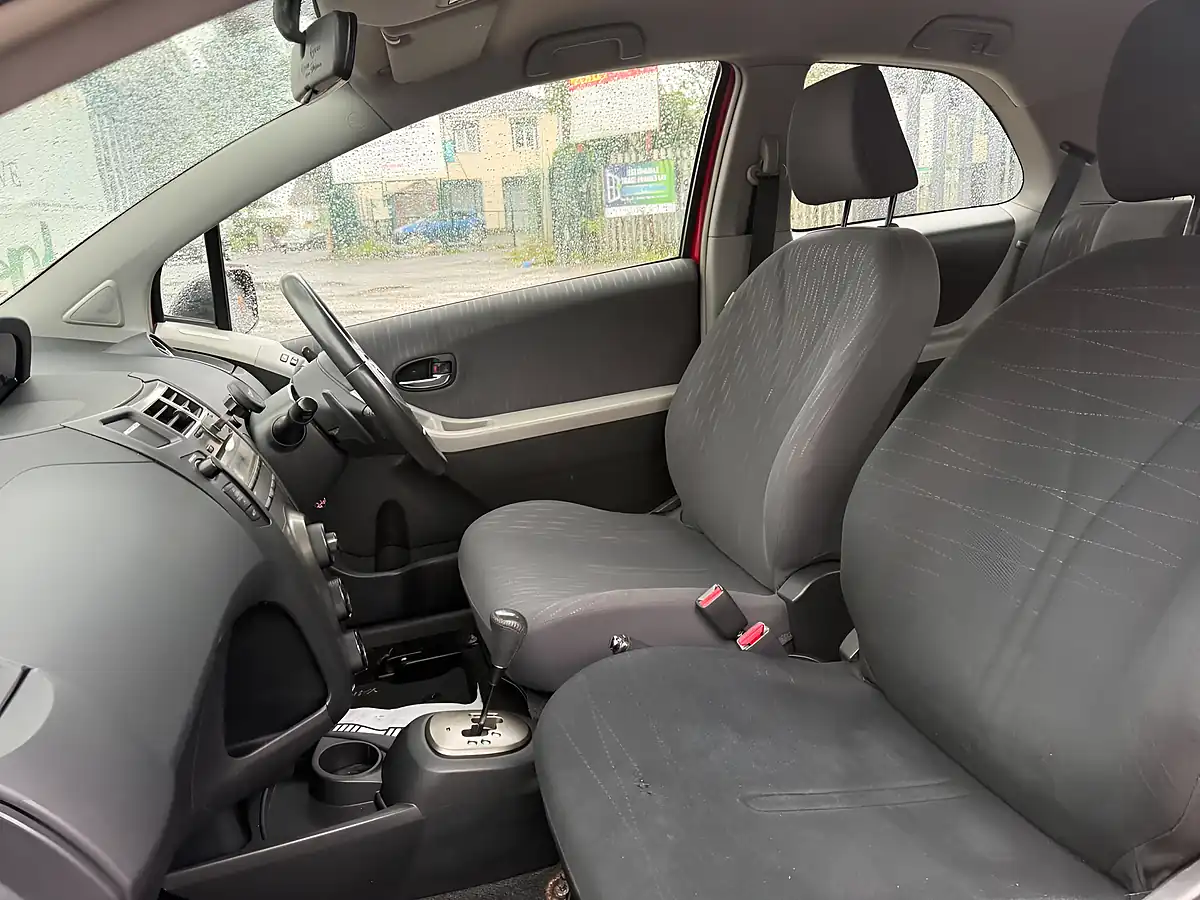 Used 2009 Toyota Yaris Tr Red - Interior and Exterior details 16