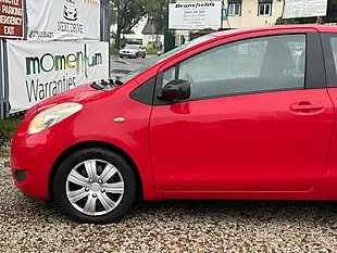 Used 2009 Toyota Yaris Tr Red - Interior and Exterior details 5