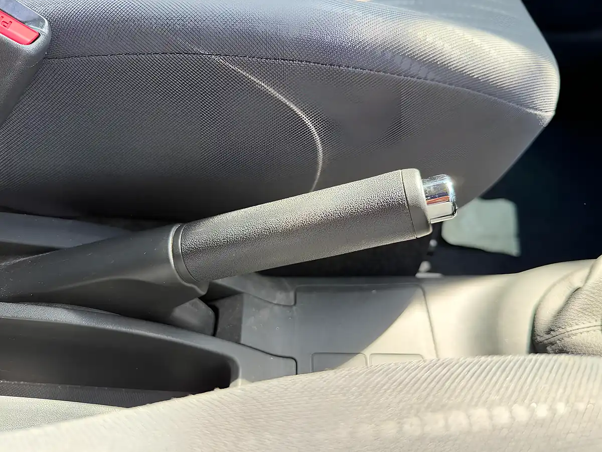 Used 2009 Toyota Yaris Tr Silver - Interior and Exterior details 18