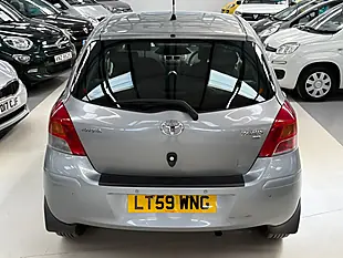 Used 2009 Toyota Yaris Tr Silver - Interior and Exterior details 12