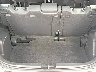 Used 2009 Toyota Yaris Tr Silver - Interior and Exterior details 20
