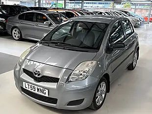 Used 2009 Toyota Yaris Tr Silver - Interior and Exterior details 3