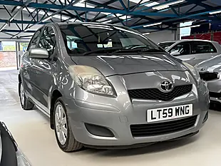 Used 2009 Toyota Yaris Tr Silver - Interior and Exterior details 5