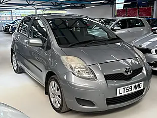 Used 2009 Toyota Yaris Tr Silver - Interior and Exterior details 6