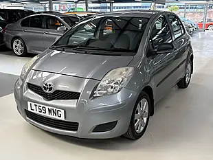 Used 2009 Toyota Yaris Tr Silver - Interior and Exterior details 9