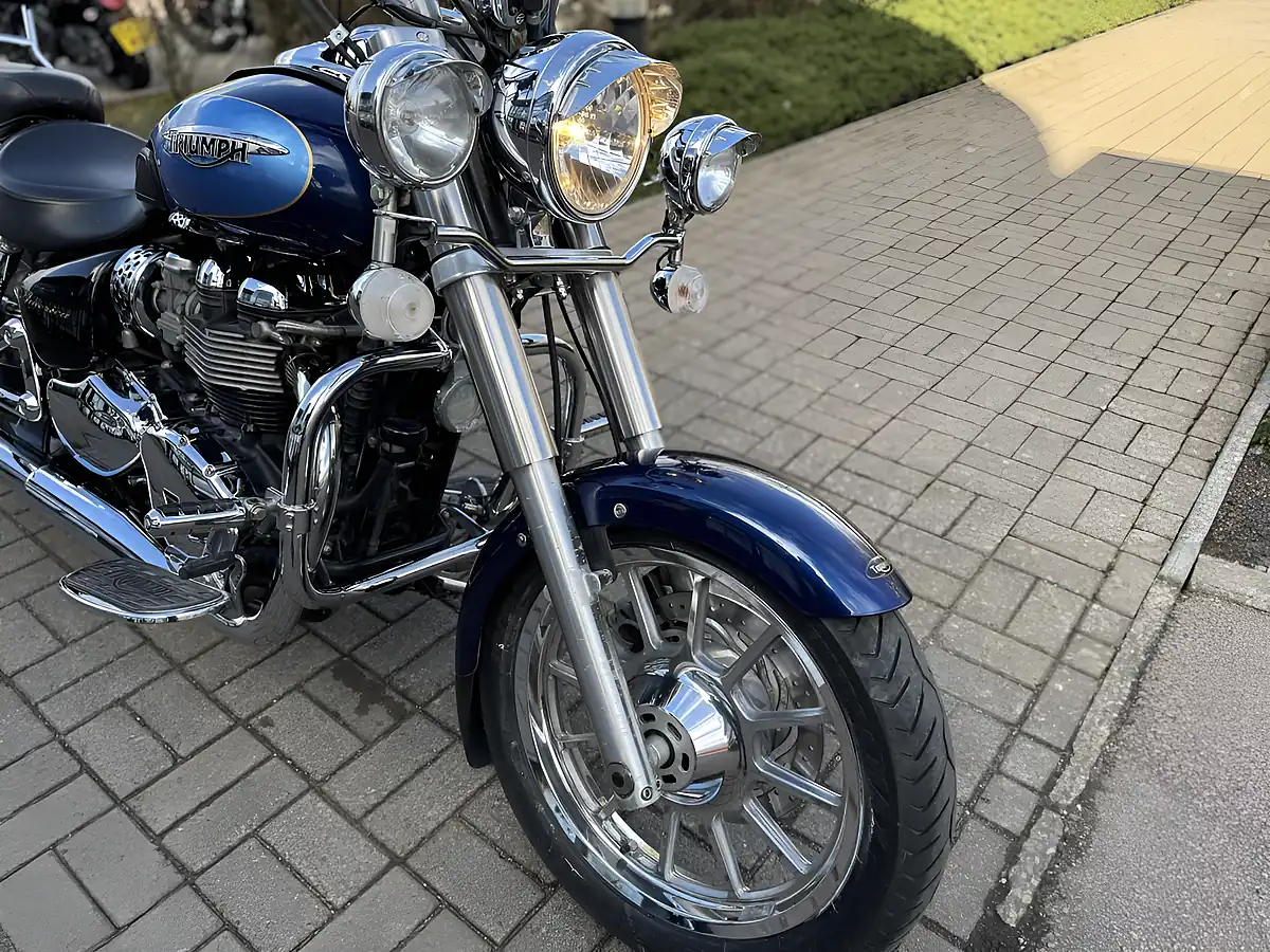 Used 2009 Triumph Bonneville America Blue - Interior and Exterior details 15