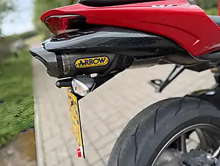 Used 2009 Triumph Daytona Red - Interior and Exterior details 11