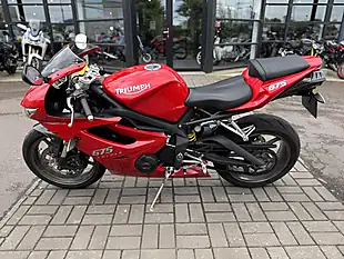 Used 2009 Triumph Daytona Red - Interior and Exterior details 6