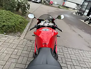 Used 2009 Triumph Daytona Red - Interior and Exterior details 9