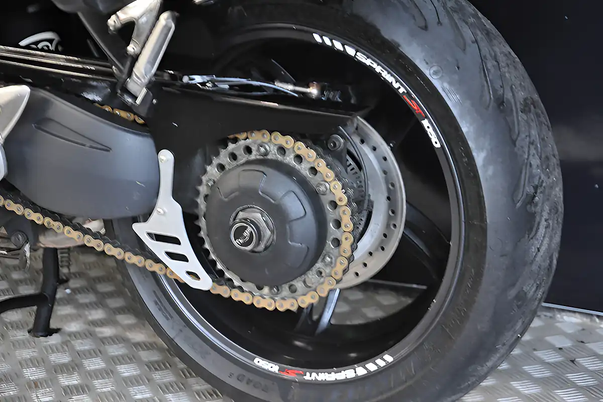 Used 2009 Triumph Sprint 1050 ST Black - Interior and Exterior details 8