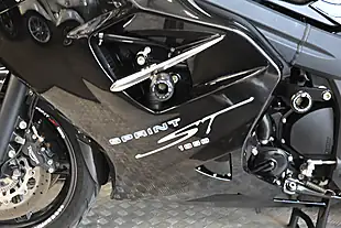 Used 2009 Triumph Sprint 1050 ST Black - Interior and Exterior details 9