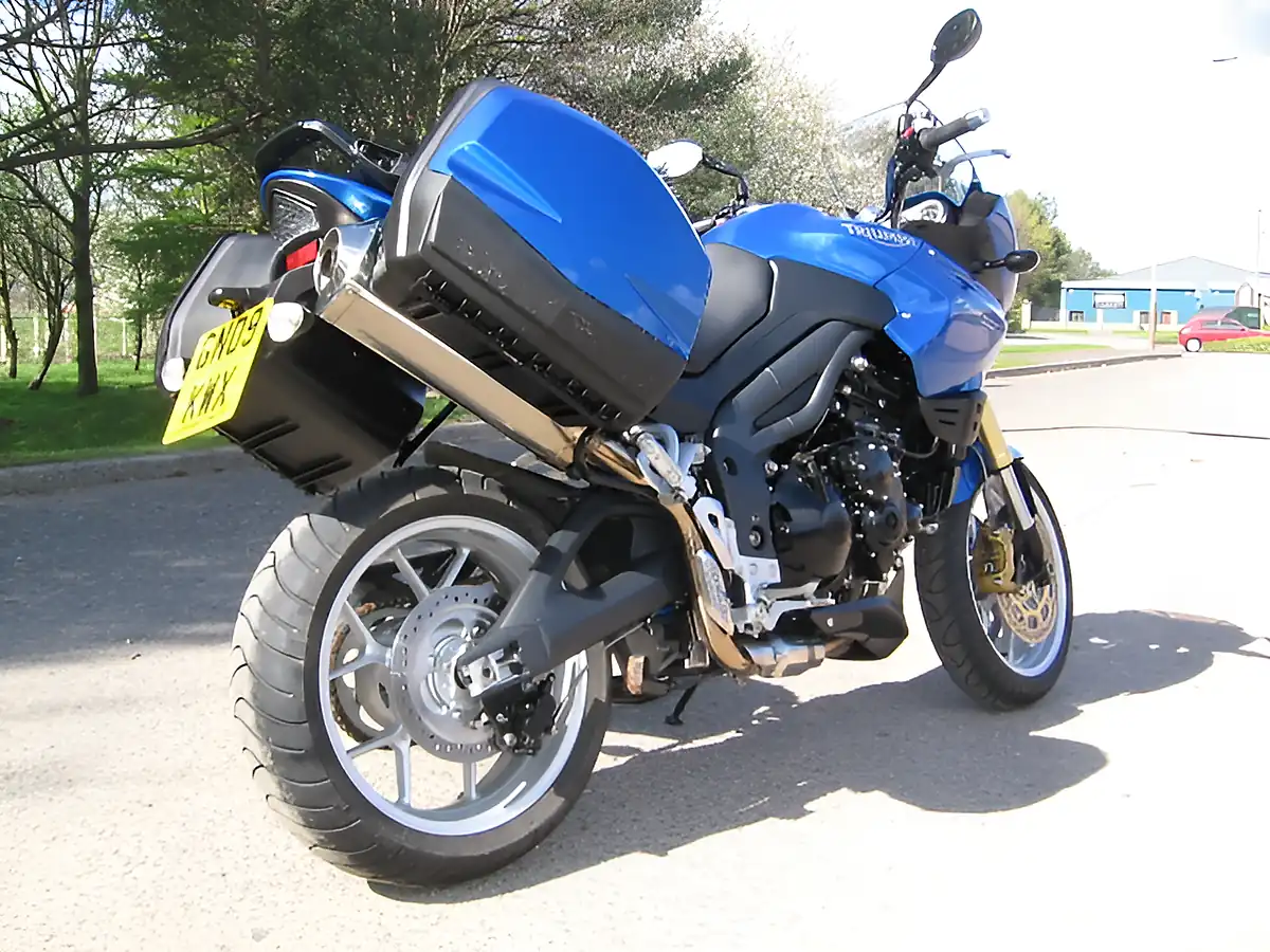 Used 2009 Triumph Tiger Blue - Interior and Exterior details 3