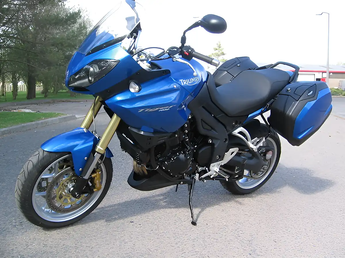 Used 2009 Triumph Tiger Blue - Interior and Exterior details 5