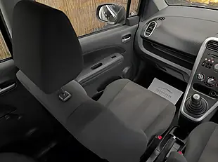Used 2009 Vauxhall Agila Design Black - Interior and Exterior details 3