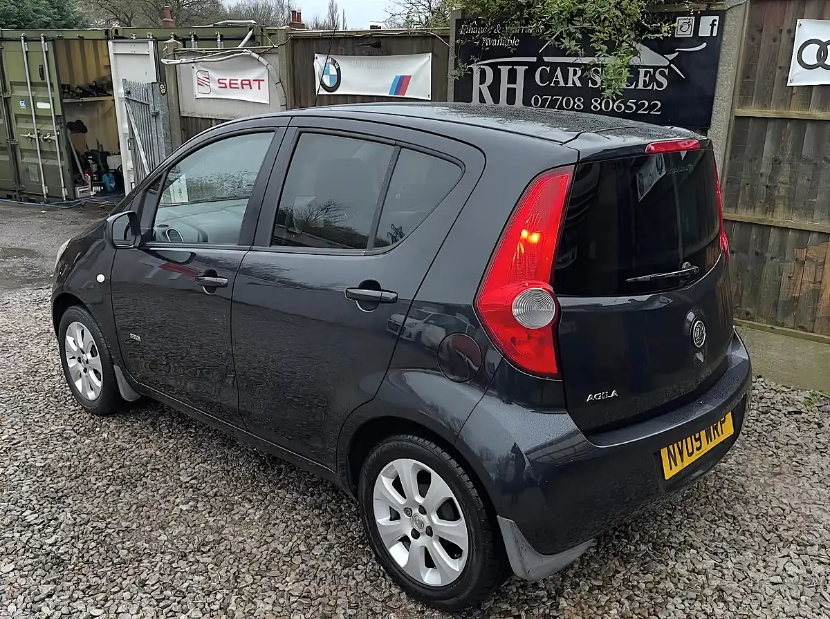 Used 2009 Vauxhall Agila Design Black - Interior and Exterior details 6