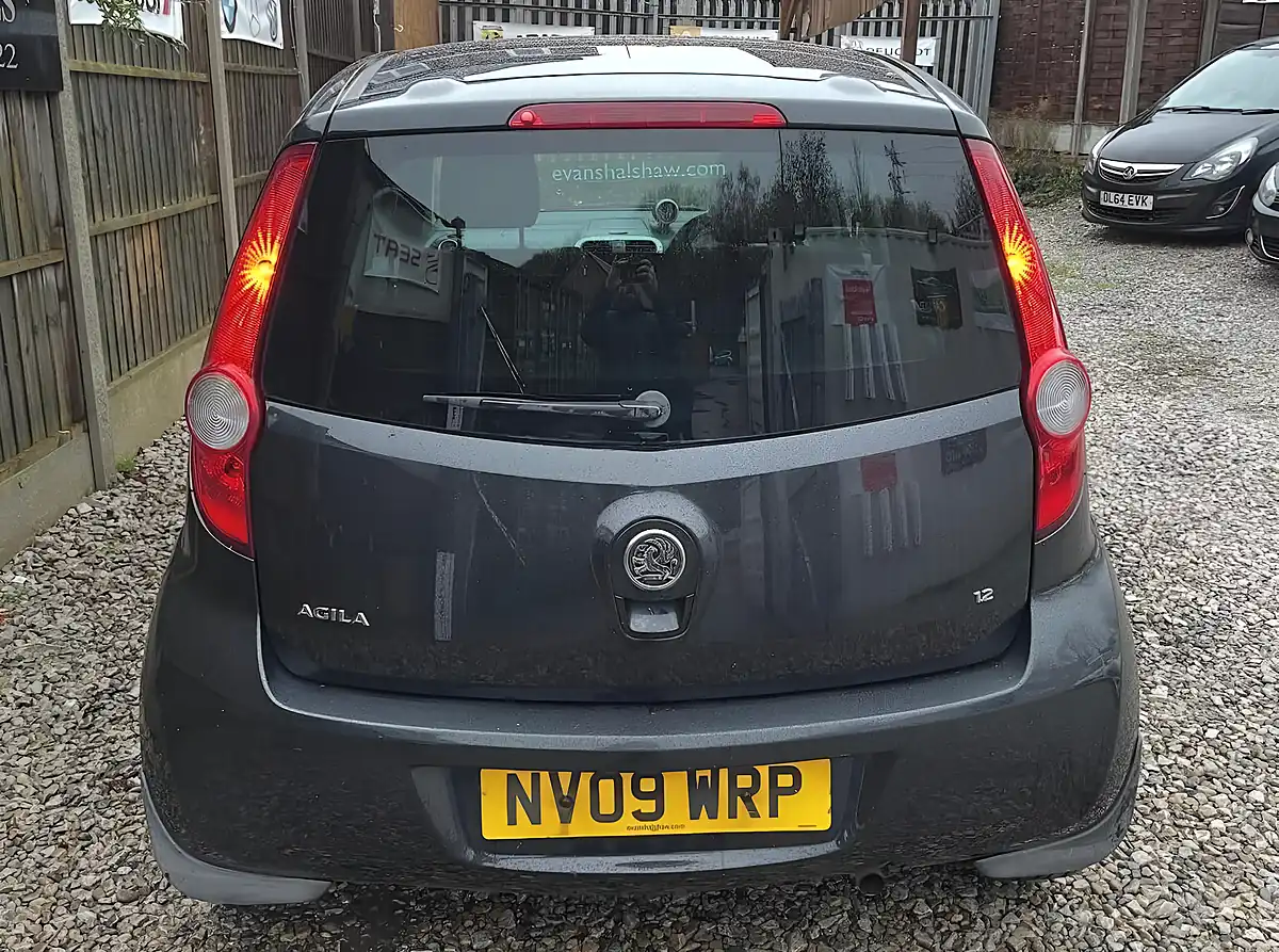 Used 2009 Vauxhall Agila Design Black - Interior and Exterior details 7