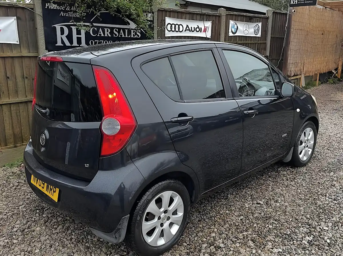Used 2009 Vauxhall Agila Design Black - Interior and Exterior details 8