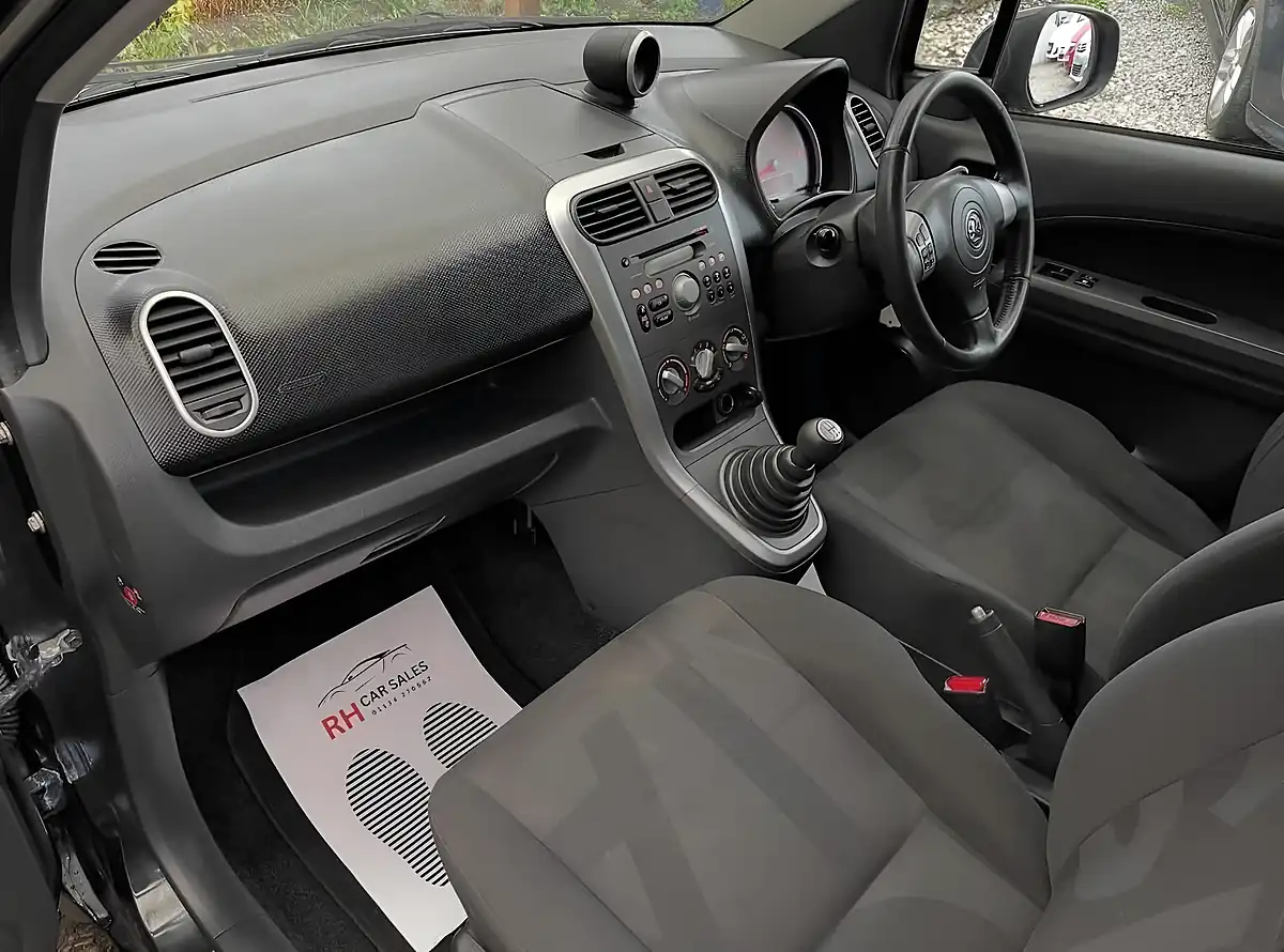Used 2009 Vauxhall Agila Design Black - Interior and Exterior details 9
