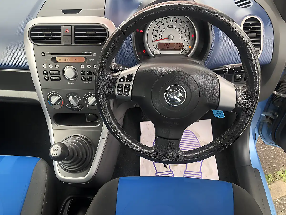 Used 2009 Vauxhall Agila Design Blue - Interior and Exterior details 14