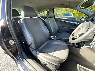 Used 2009 Vauxhall Astra Design Sport Black - Interior and Exterior details 11