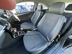 Used 2009 Vauxhall Astra Design Sport Black - Interior and Exterior details 13