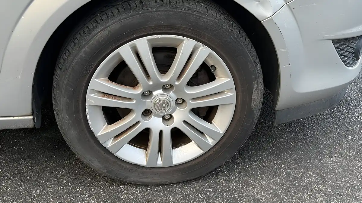 Used 2009 Vauxhall Astra Elite Silver - Interior and Exterior details 6