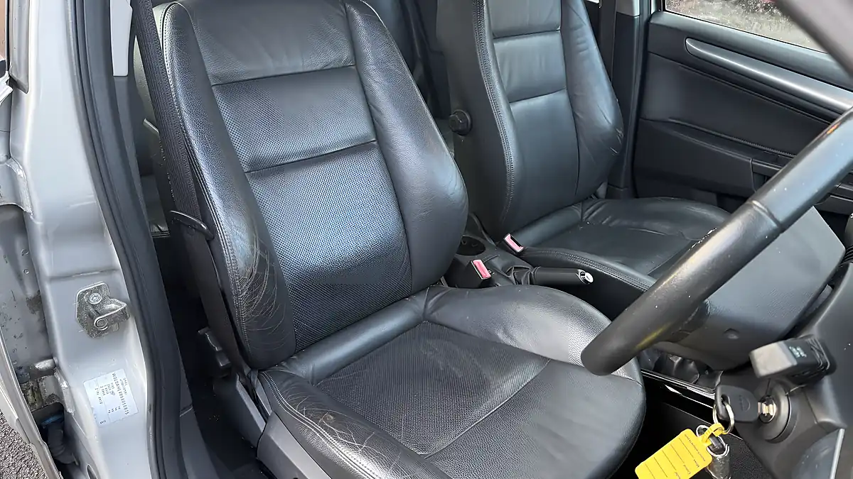 Used 2009 Vauxhall Astra Elite Silver - Interior and Exterior details 7