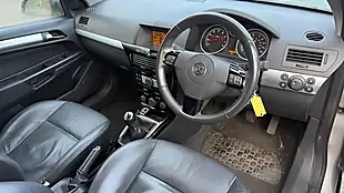 Used 2009 Vauxhall Astra Elite Silver - Interior and Exterior details 8