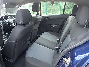 Used 2009 Vauxhall Astra Sxi Blue - Interior and Exterior details 13