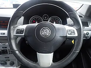 Used 2009 Vauxhall Astra Sxi Blue - Interior and Exterior details 9
