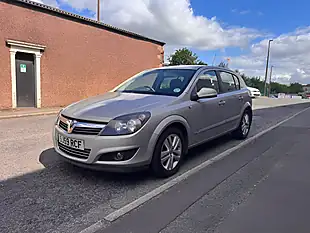 Used 2009 Vauxhall Astra Sxi Silver - Interior and Exterior details 3