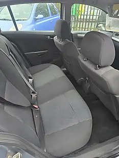 Used 2009 Vauxhall Astra Sxi Silver - Interior and Exterior details 16