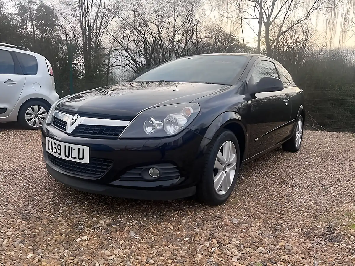 Used 2009 Vauxhall Astra Sxi Sport Black - Interior and Exterior details 4