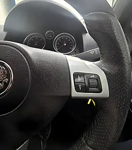 Used 2009 Vauxhall Astra Sxi Sport Red - Interior and Exterior details 14