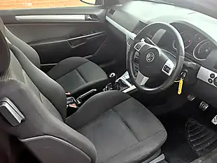 Used 2009 Vauxhall Astra Sxi Sport Red - Interior and Exterior details 2