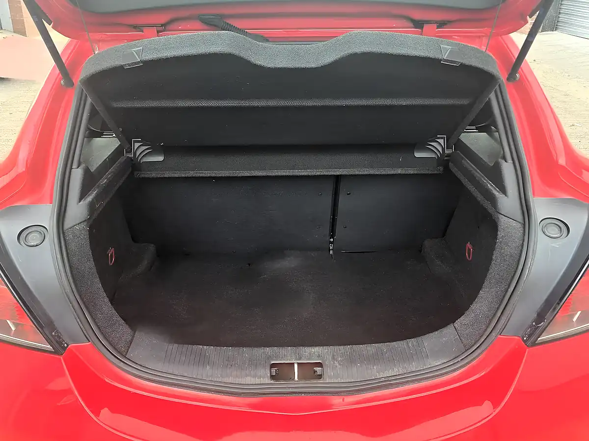 Used 2009 Vauxhall Astra Sxi Sport Red - Interior and Exterior details 9