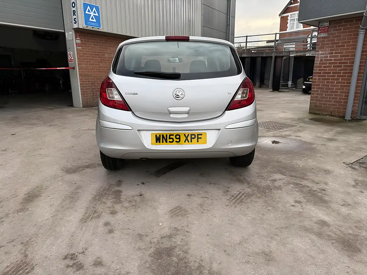 Used 2009 Vauxhall Corsa 5 Door Automatic Silver - Interior and Exterior details 7