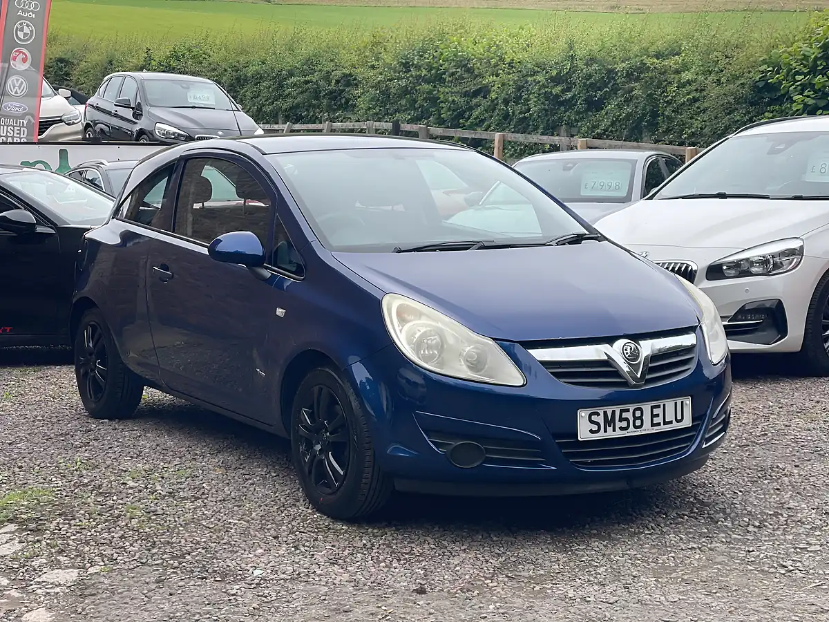 Used 2009 Vauxhall Corsa Breeze Blue - Front View