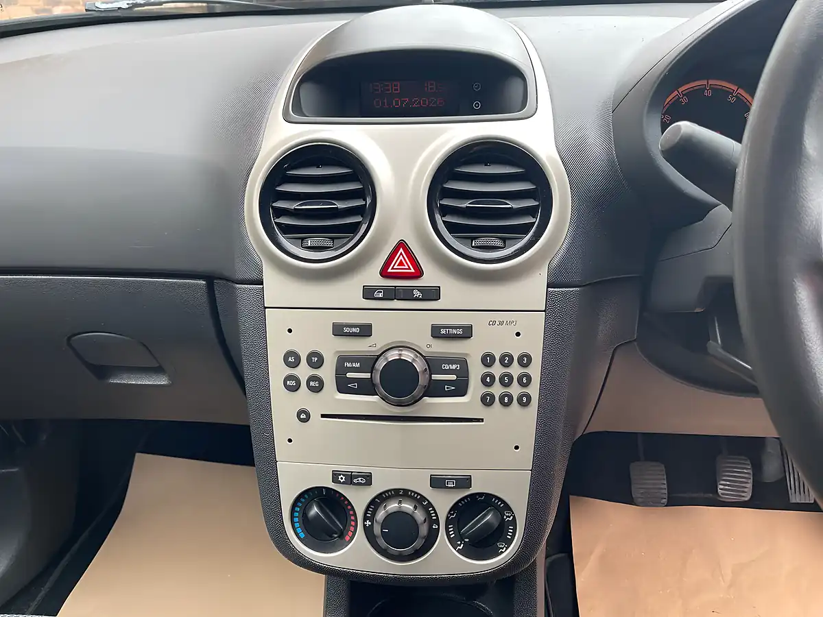 Used 2009 Vauxhall Corsa Breeze Blue - Interior and Exterior details 10