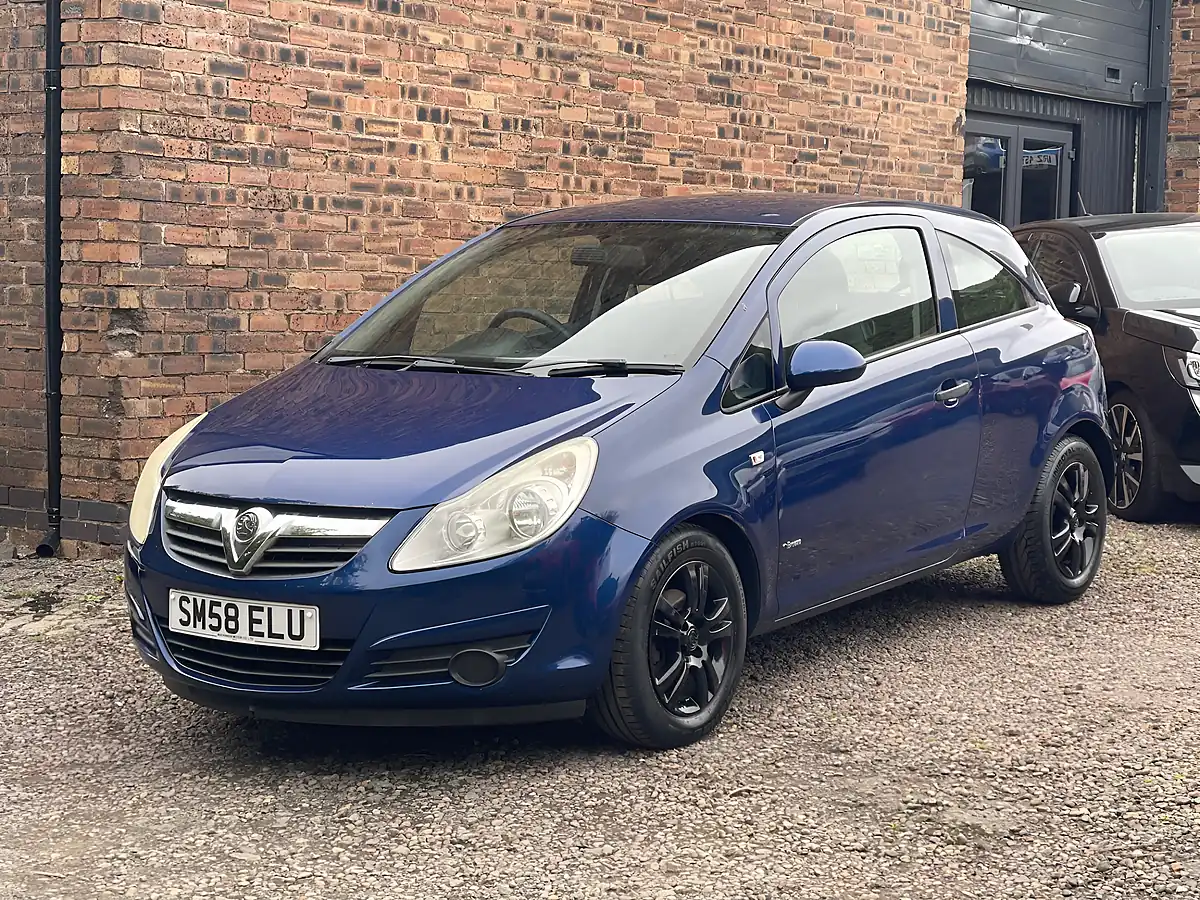 Used 2009 Vauxhall Corsa Breeze Blue - Interior and Exterior details 3
