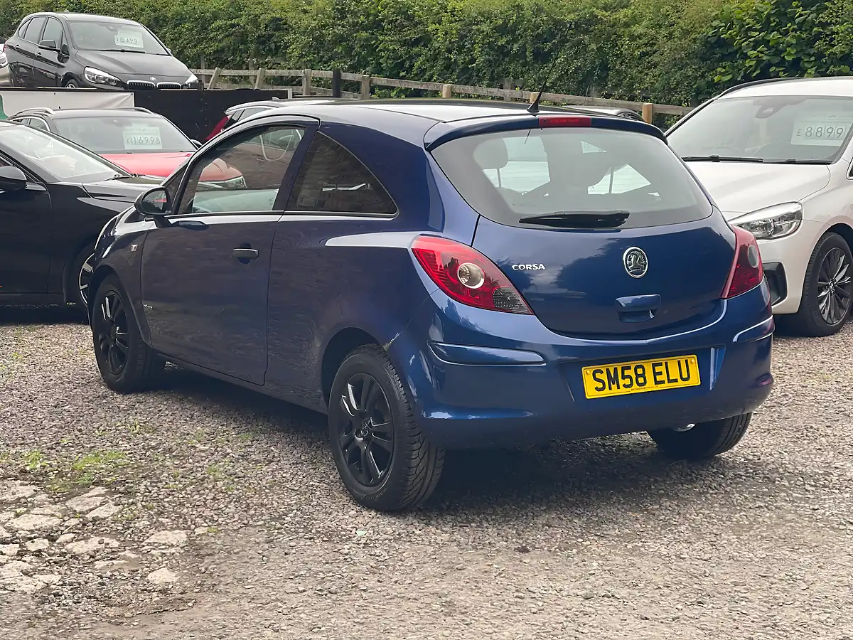 Used 2009 Vauxhall Corsa Breeze Blue - Interior and Exterior details 4