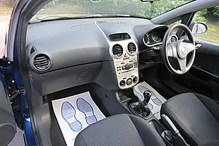 Used 2009 Vauxhall Corsa Life Blue - Interior and Exterior details 12