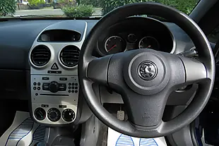 Used 2009 Vauxhall Corsa Life Blue - Interior and Exterior details 16