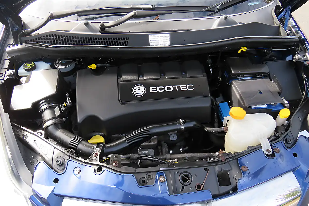 Used 2009 Vauxhall Corsa Life Blue - Interior and Exterior details 20