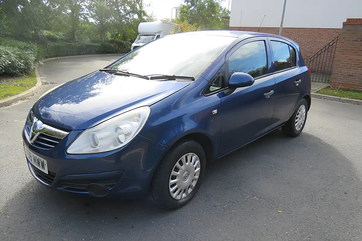 Used 2009 Vauxhall Corsa Life Blue - Interior and Exterior details 3